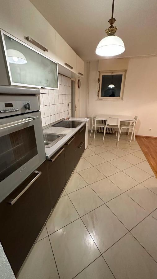 Apartment Sky Рийека Екстериор снимка